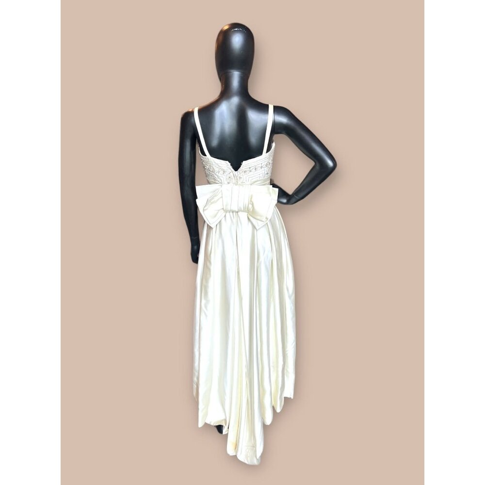 Vintage Obi Waist/Bow 60s Beaded Liquid Satin Wedding Dress - Picture 5 of 6